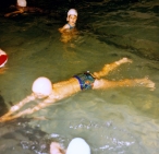 (1971-05) Rudy passe son brevet de natation